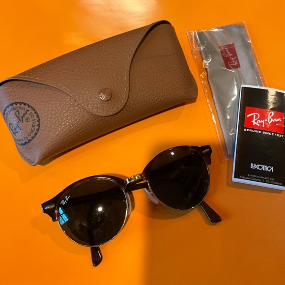 Ray-Ban Clubround Green Lens Tortoise Gold Frame Unisex Sunglasses RB4246 990 51 - Picture 2 of 12